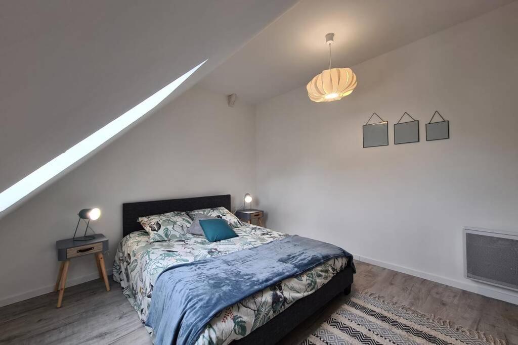 Centre Ville 3 Pieces Envoutant Sous Combles 40M² Joigny Εξωτερικό φωτογραφία